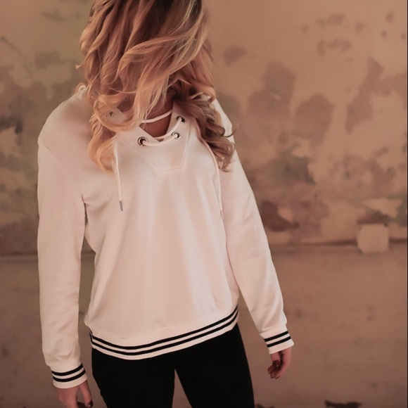 Low stock M-L Adorable preppy sweatshirt - Picture 3 of 7